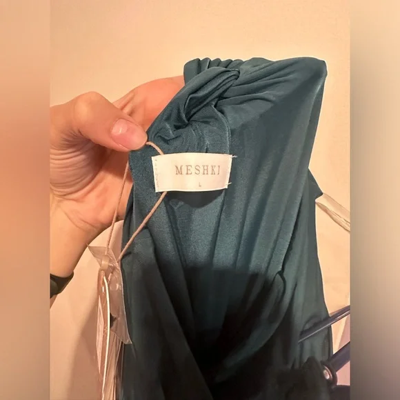 NWT MESHKI Elyna
Slinky Halter Maxi Dress - Forest Green - Picture 6 of 9